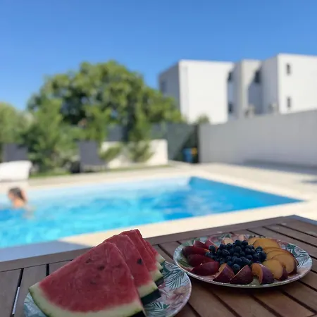 Luxury Rubi - Private Pool Villa